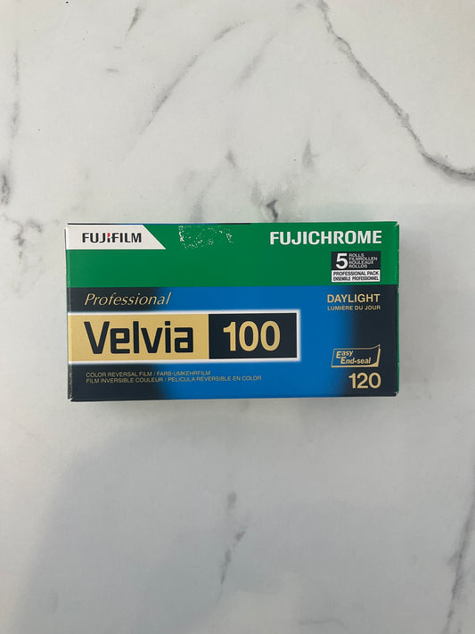 Velvia 100 120 film